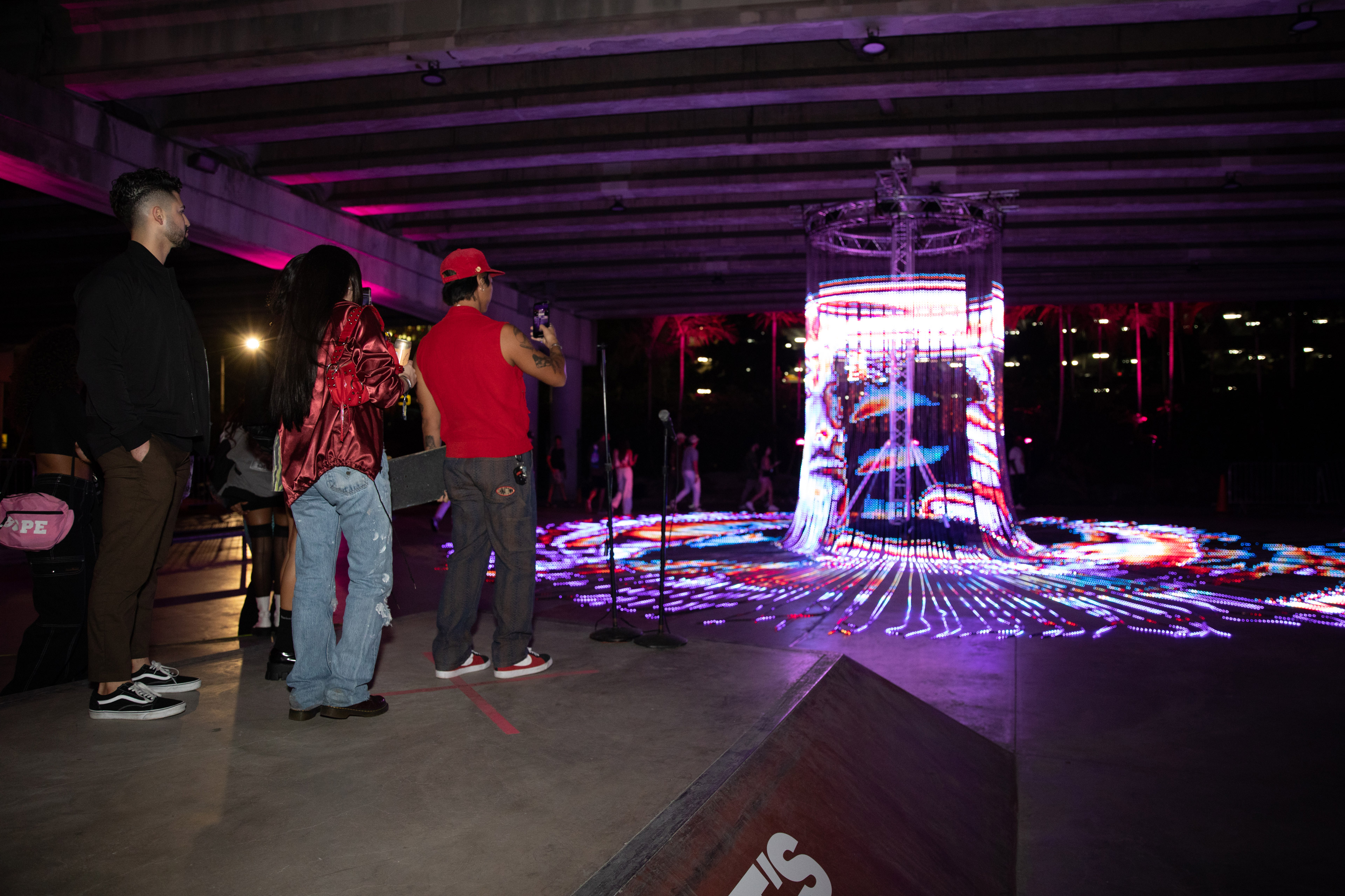 XVY – FLUX, Art Week Miami - photo: Juan Carlos Ariano XVY – FLUX, Art Week Miami - photo: Juan Carlos Ariano